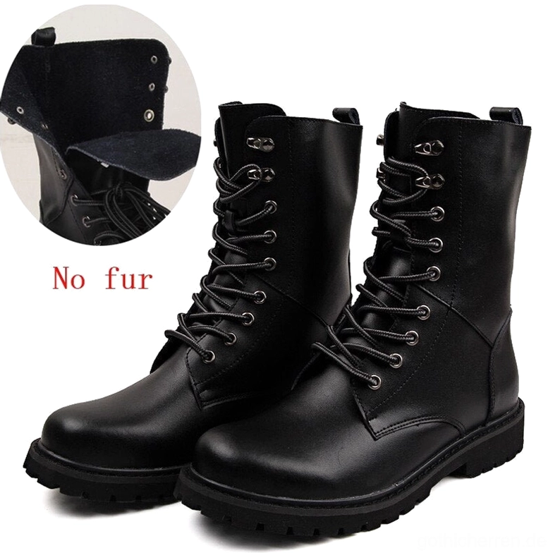 Schwarze Tactical Lace-Up Boots Frontansicht, Mid-Calf-Höhe mit Metallösen und klappbarem Schaft-Design für Gothic-Punk-Ästhetik