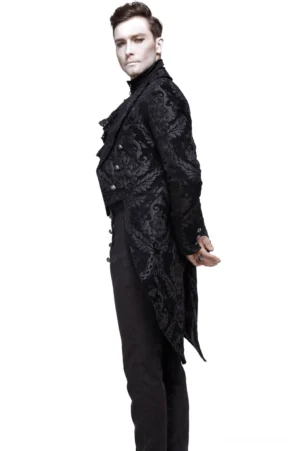 Schwarzer gotischer Frack Seiten-Hinter-Ansicht auf männlichem Model – anliegende Silhouette mit feiner Jacquard-Textur und langem Schoßsaum