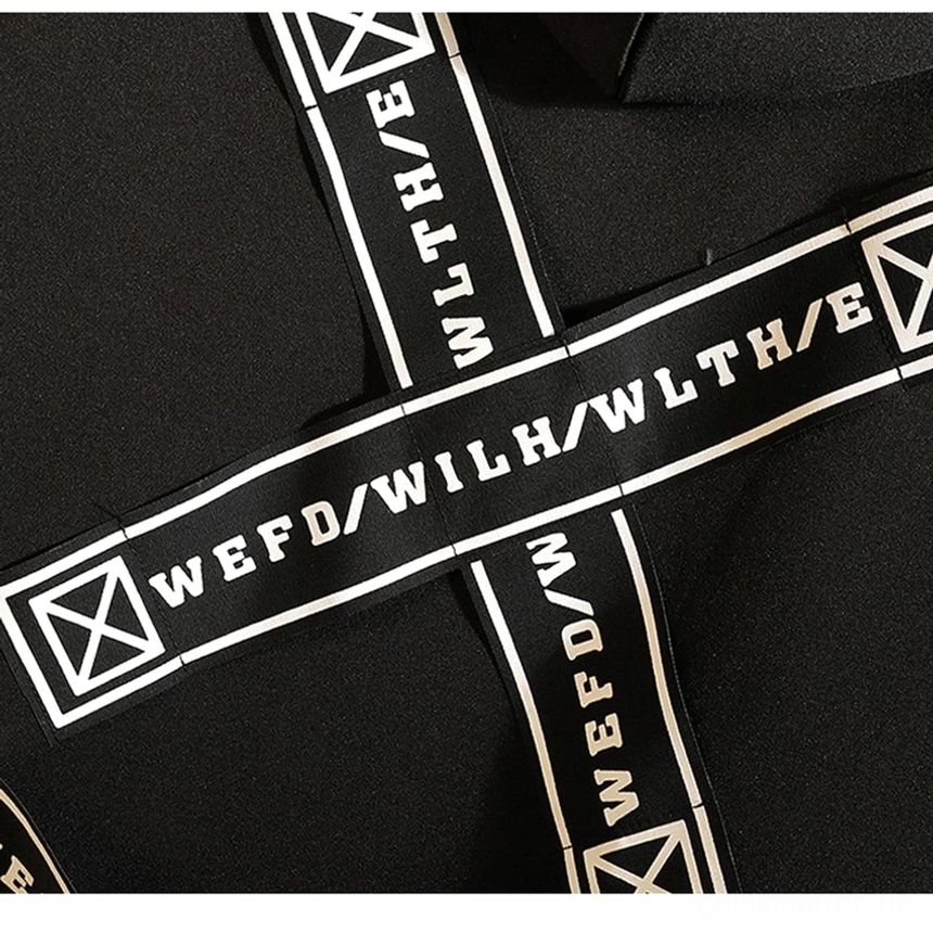 Schwarzer Gothic Mantel Kapuzen-Kordelzug Verstellung und Umklappkragen Detail, Herren Hoodie Verschluss und Kragengestaltung