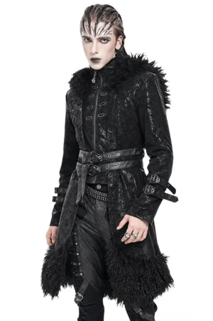 Schwarzer gothic trenchcoat mit kunstfellkragen auf männlichem model front three-quarter ansicht layered waist straps buckle details alternative fashion