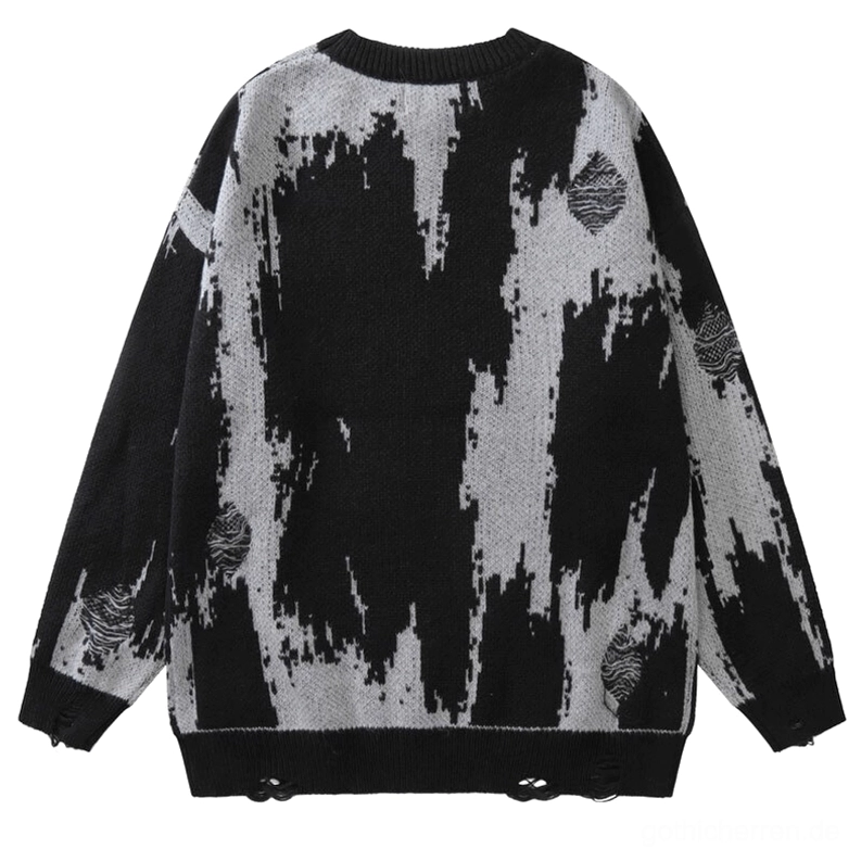 Schwarzer Grunge-Strickpullover Rückansicht, zeigt Webstruktur-Textur und ausgefransten zerrissenen Saum mit Gothic-Designelementen