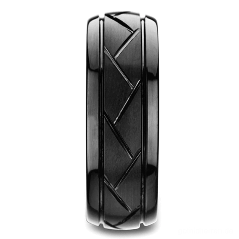 Schwarzer Zickzack Gothic Ring Frontalansicht, detailliertes Chevron eingraviertes Muster, polierte Kanten und Ränder, geometrischer Alternative Fashion Schmuck