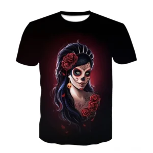 Schwarzes Catrina 3D Druck Gothic T-Shirt Flachaufnahme Vorderansicht zeigt detailliertes Día de Muertos Totenkopf Grafikmuster mit blauen Locken roten Blumenornamenten und grazilen Ohrrings Crew Neck Rundhals