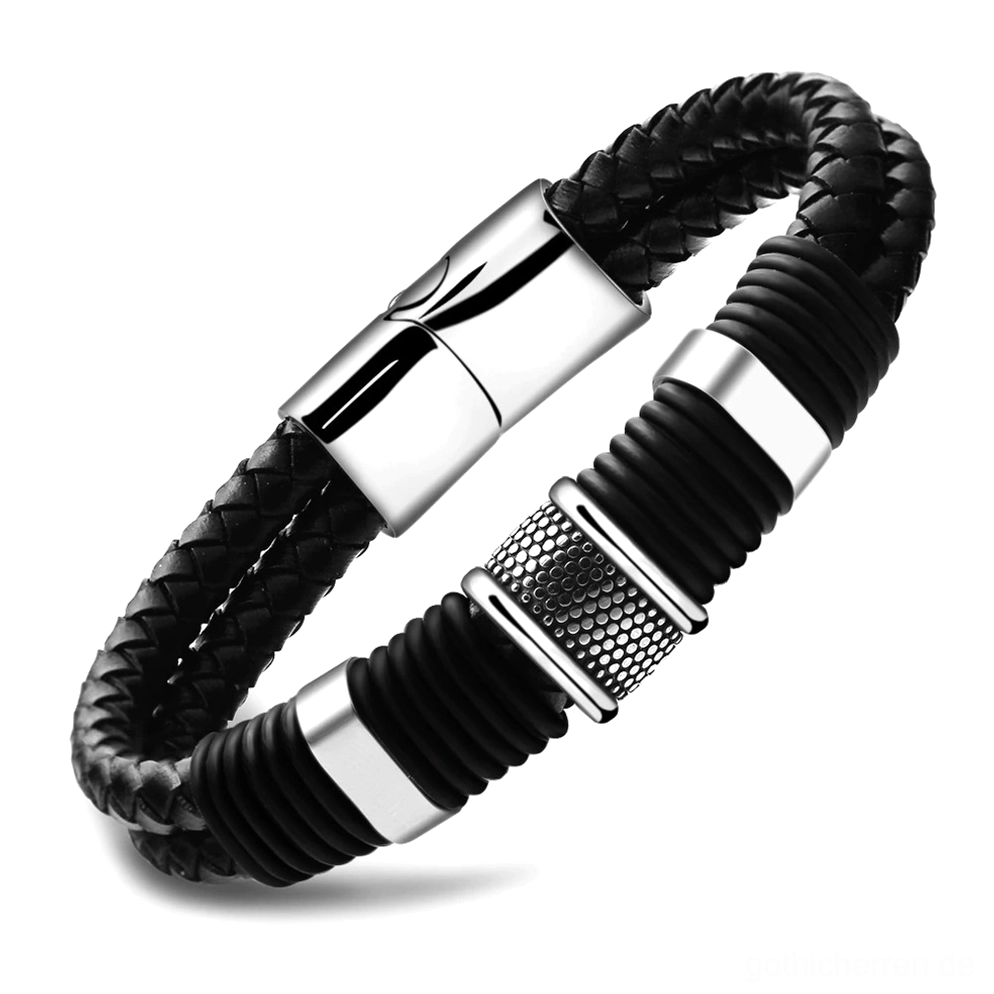 Schwarzes geflochtenes Leder-Gothic-Armband mit Edelstahl-Hardware in Schrägansicht, zeigt intricate gewobenes Ledermuster und magnetischen Toggle-Verschluss Detail
