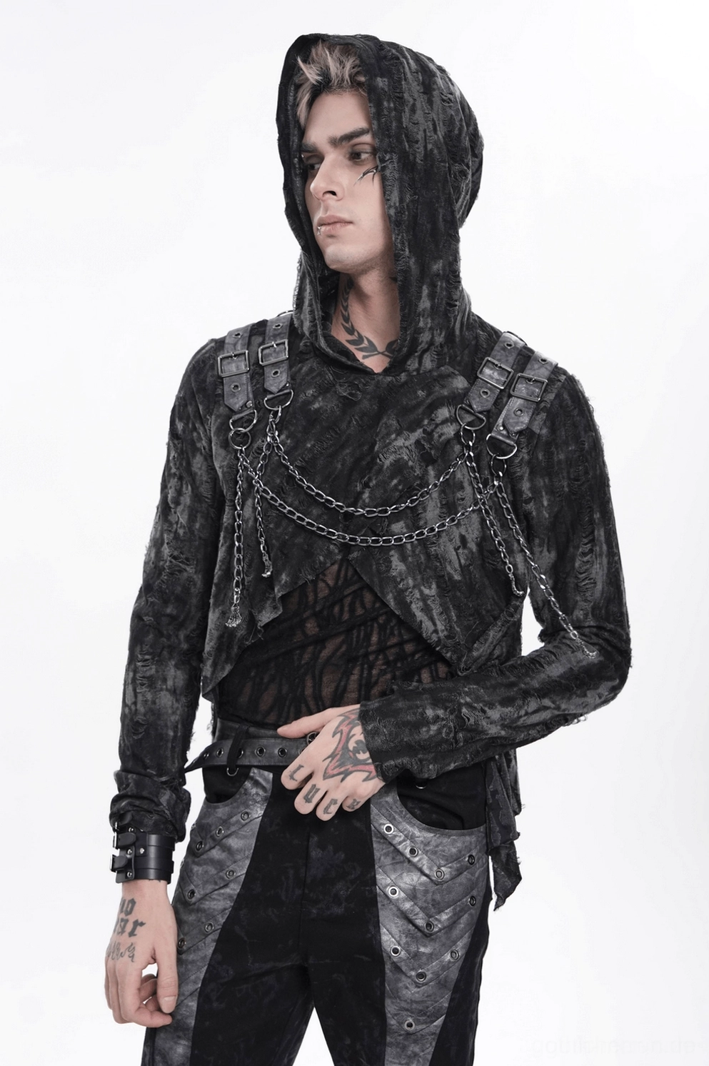 Schwarzes Gothic Ketten-top mit zugespitztem asymmetrischem Saum und distressed Burnout-Stoff-Textur Detailansicht
