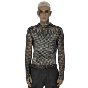 Schwarzes Gothic Fishnet Langarm Mock Neck Shirt Frontansicht auf tätowiertem männlichen Model – Underground Mesh Top mit rautenförmigem Webtextur