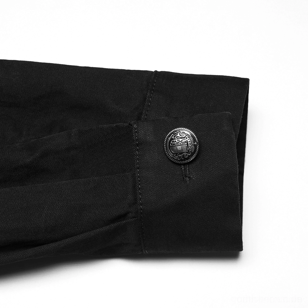 Nahaufnahme schwarzes Gothic Hemd Schulter mit Metallreißverschluss-Trim, Twill-Stoffstruktur und Nah-Detail