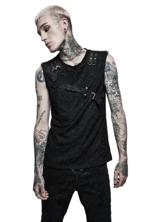 Schwarzes Gothic Mesh Tank Top mit Lederriemen und D-Ring Schulter-Hardware, getragen von tätowiertem männlichem Model, Seitenprofilansicht des Industrial-Goth-Designs