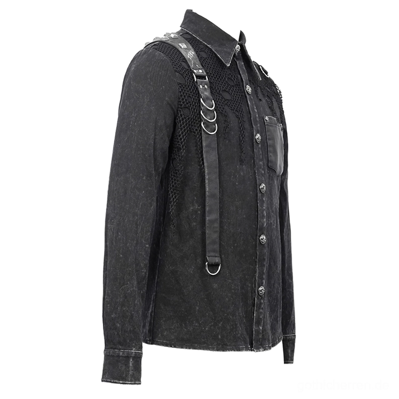 Schwarzes Gothic-Punk-Hemd Seitenansicht mit Schulter-Ledergurt und Metallzubehor auf der linken Seite