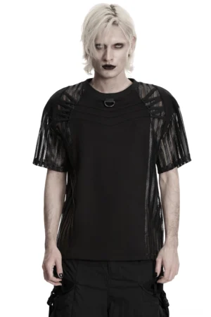 Schwarzes Mesh-Cage-Taktik-Gothic-Herren-Shirt mit D-Ring-Hardware an männlichem Model, vordere Ansicht mit gestreiftem Mesh-Ärmeln und asymmetrischem Design, dekonstruierte Cyberpunk-Ästhetik