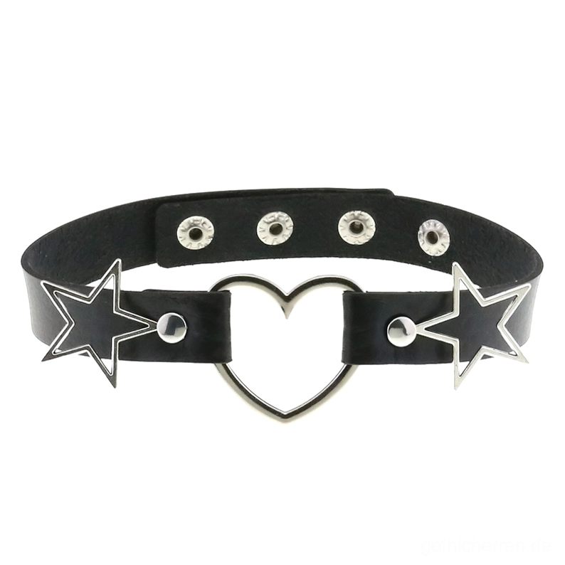 Schwarzes Leder Choker Halsband Flatlay mit hohlem Herz-Mittelpendant, flankierenden silbernen Sternen und verstellbaren Druckknöpfen für Gothic Accessoires