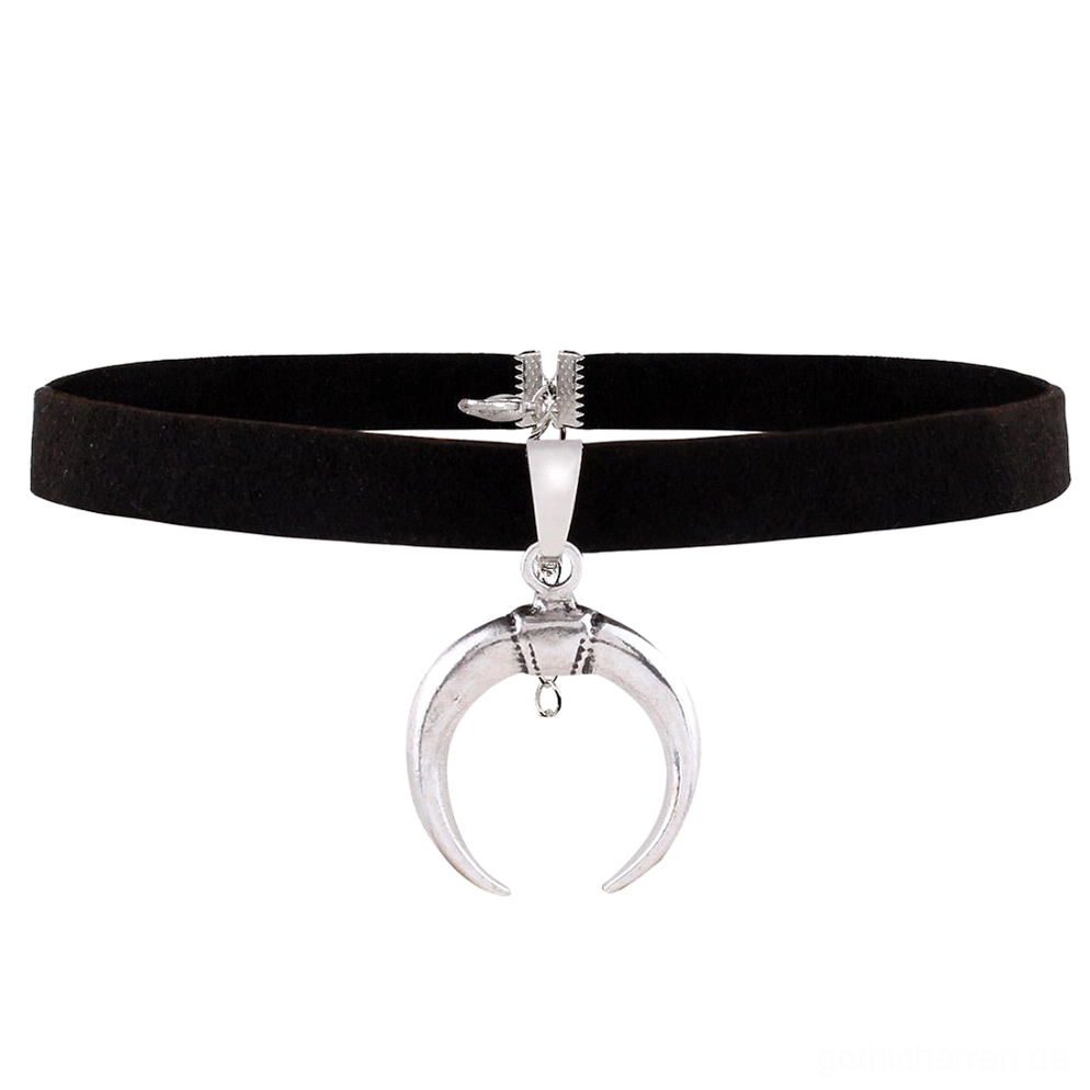Schwarzes Samtchoker mit silbernem Mondhalbmond-Anhänger in Flachlage – gotisches Halsband mit verstellbarer Kettenverlängerung Vorderansicht
