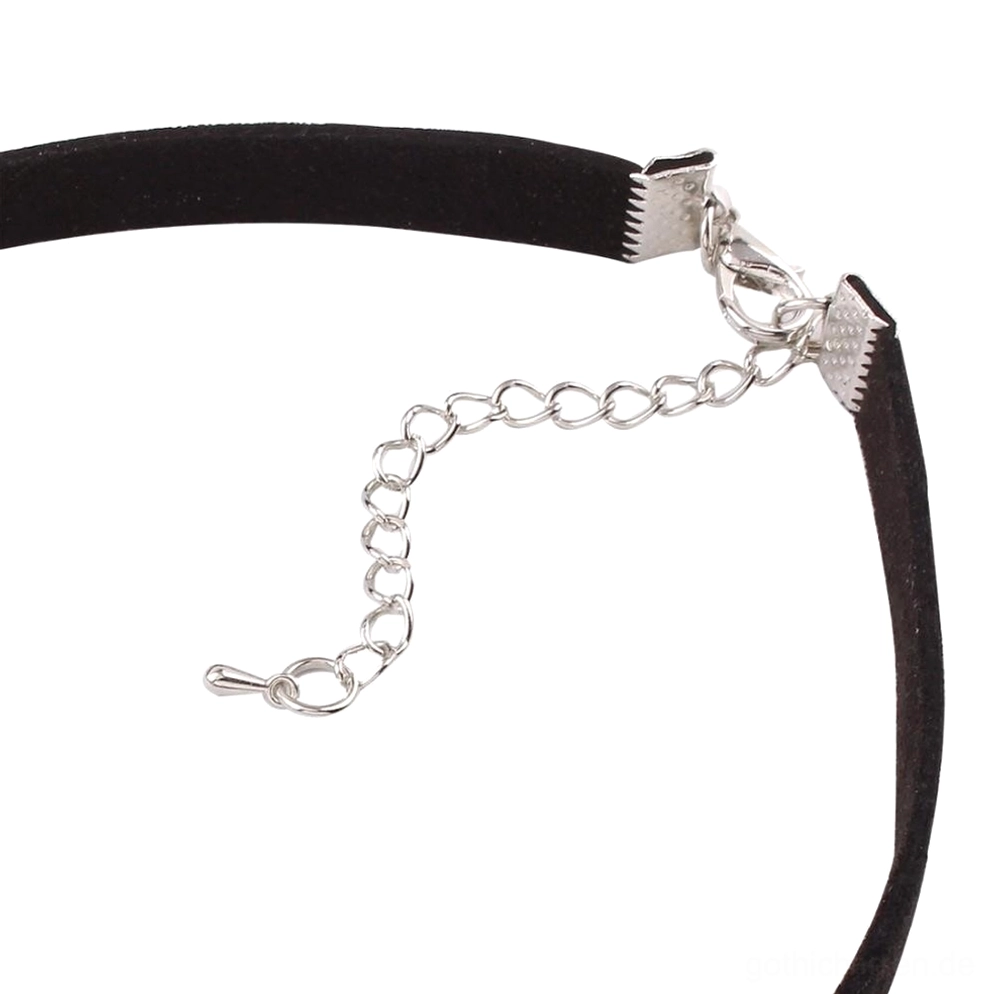 Schwarzes Samtchoker Verschluss mit verstellbarer silberner Kettenverlängerung – Metallhardware und Hummerkrallenverschluss Detailansicht