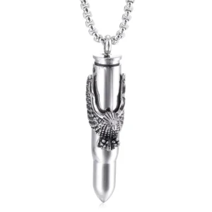 Silberner Adler auf Kugel Anhänger Halskette hängend Vorderansicht, Edelstahl gotischer Schmuck mit Box-Kette
