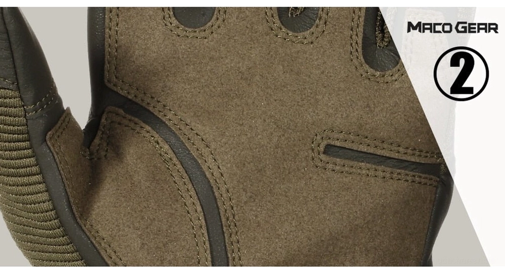 Taktische Kampfhandschuhe Nahaufnahme zeigt braune Wildleder-Mikrofaser-Stoffkonstruktion, gerippte Dehnpaneele, professionelle taktische Details und hochwertige Verarbeitung
