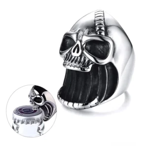 Schädel-Ring Multi-Winkel-Darstellung zeigt Vorder- und Seitenansichten mit integriertem Flaschenöffner-Mechanismus Nahaufnahme – funktionaler Gothic-Schmuck Design