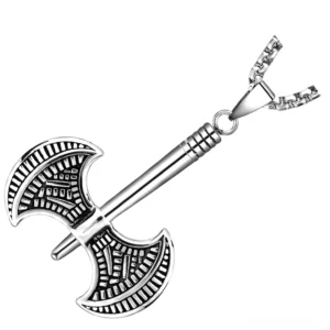 Viking Tomahawk Anhänger Seitenansicht Detail gravierte Klingenmuster polierter Edelstahl gotisch
