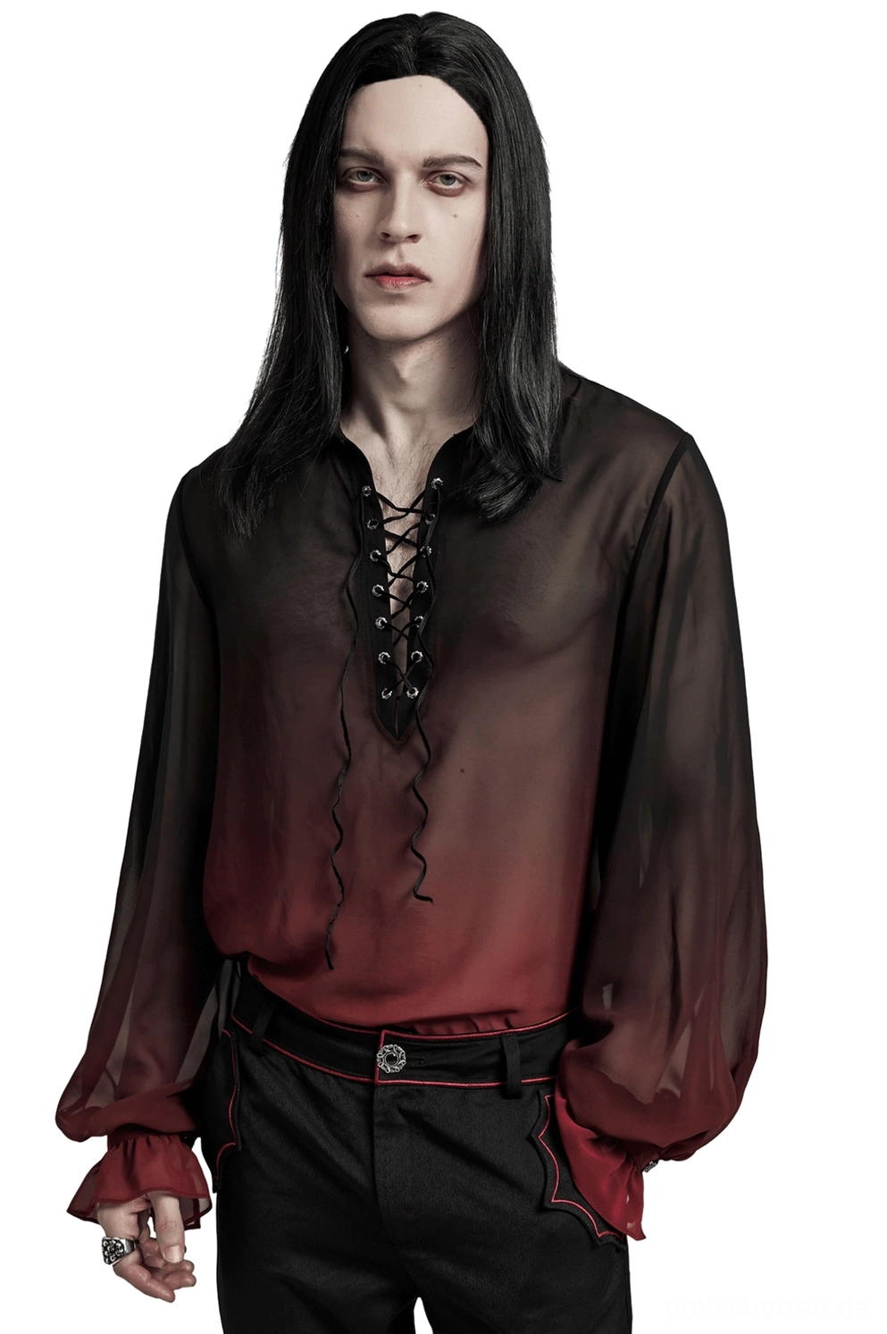 Vorderansicht viktorianisches Chiffon-Hemd mit Schnürung für Herren, durchsichtige schwarze bis weinrote Farbverlauf-Ombré mit Metallösen und dramatischen Laternärmeln, Gothic-Eleganz