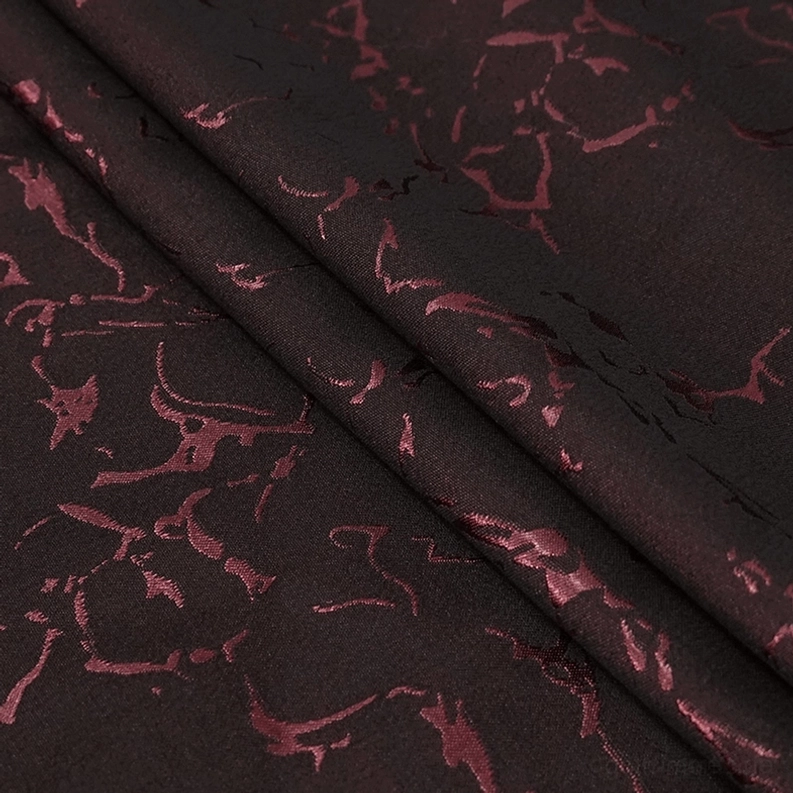 Weinrot Gothic Schnürhose Seitenansicht Vollansicht – Slim-Fit Röhrenhose in Flachlage, zeigt durchgehende Silhouette von Taille bis Saum mit Riss-Print