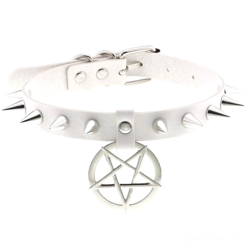 Weiß Spike Leder Choker mit Pentagram Anhänger und silbernen Metalldetails – Avant-Garde Goth Halsband, subversiv und kühn