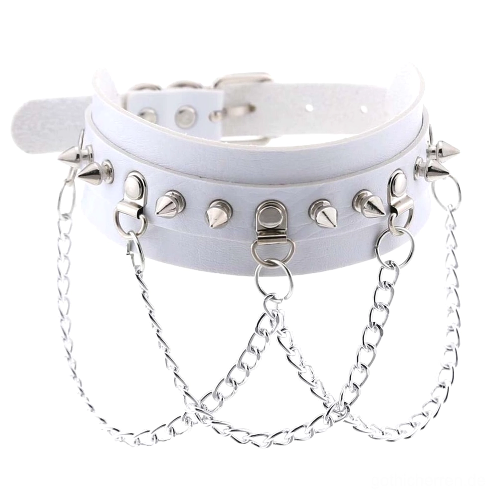 Weißer veganer Leder Spike Choker mit metallischen Spikes und Ketten-Details, frisches Alternative Fashion Piece für Gothic Look