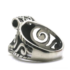 Wikinger Mjölnir Ring Innenseite – poliertes Innenband mit Hohlschnitzerei und gravierter Außenseite – Draufsicht Details