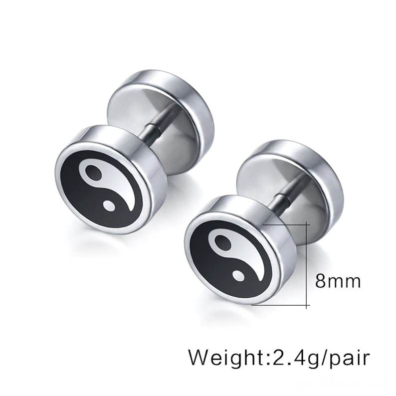 Schwarz-Weiß Yin Yang Edelstahl-Stecker mit Spezifikationen, 8mm Durchmesser, 2,4g pro Paar Gewicht, flache Lage auf minimalistischem Hintergrund mit Messung und Detailangaben