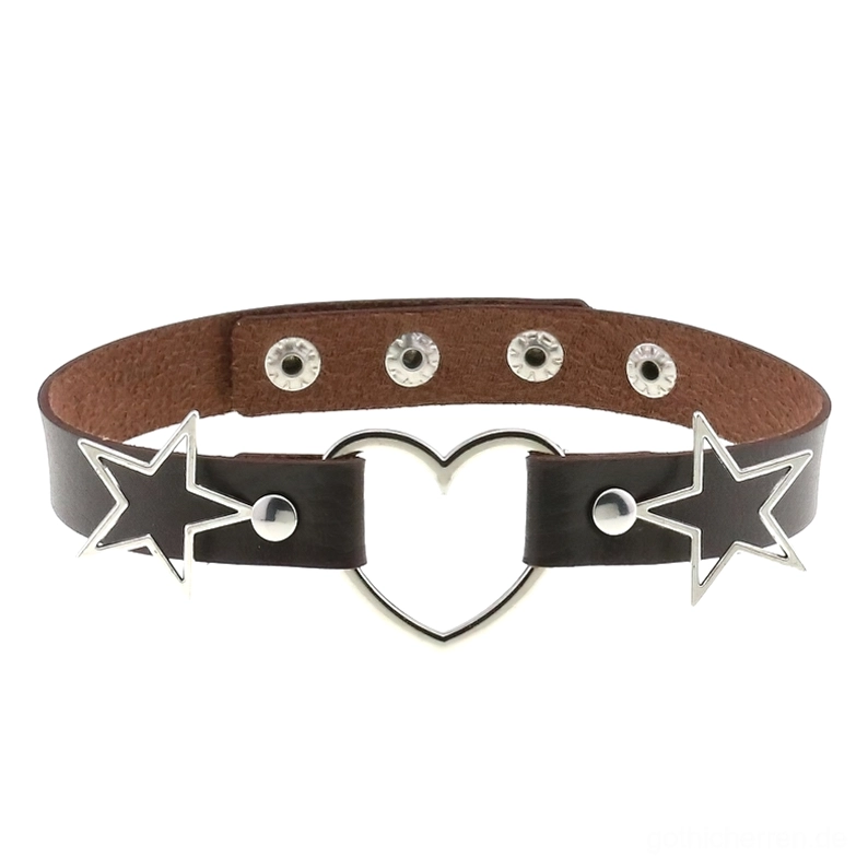 Zweifarbiges Dunkelbraun und Schwarz Leder Choker mit silbernen Herz- und Stern-Akzenten, Flatlay-Produktfotografie für Gothic Style Halsbänder